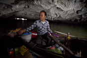 Grotta sul fiume Ngo Dong (Tam Coc)