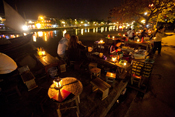 Lungofiume by night (Hoi An)