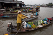 Mercato galleggiante di Phong Dien